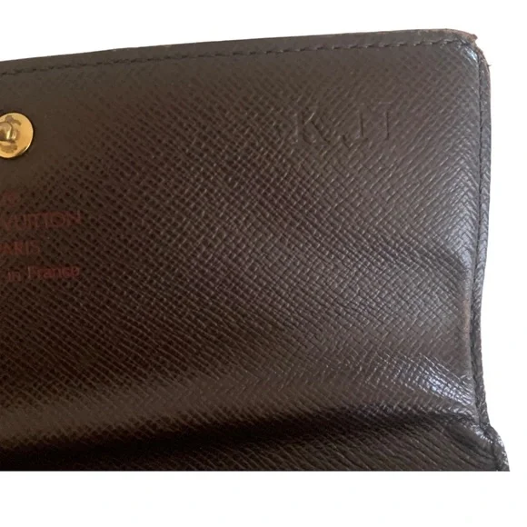 #98 LOUIS VUITTON | Authentic 2006 Damier Ebene Alexandra Wallet - Picture 8 of 15